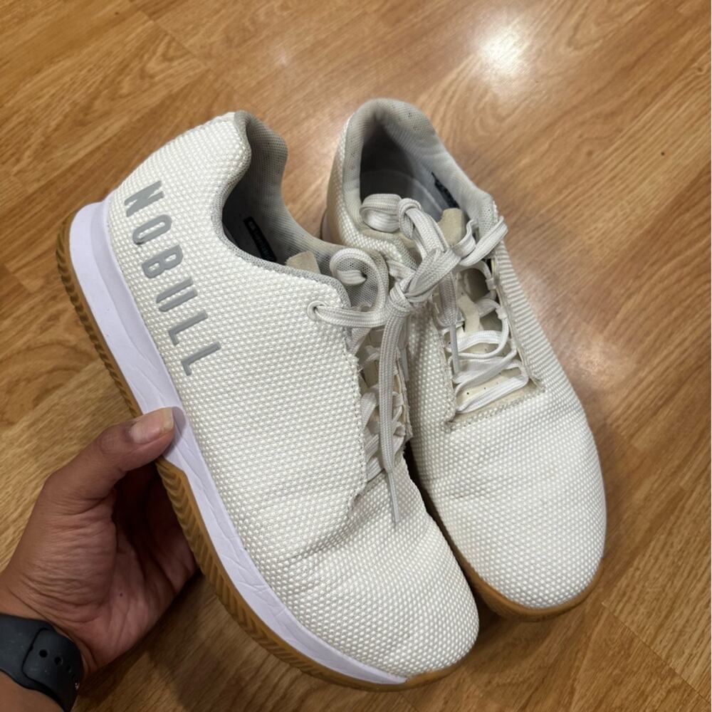 NOBULL Textured Cream Sneakers with Gum Sole size Men’s 10.5
